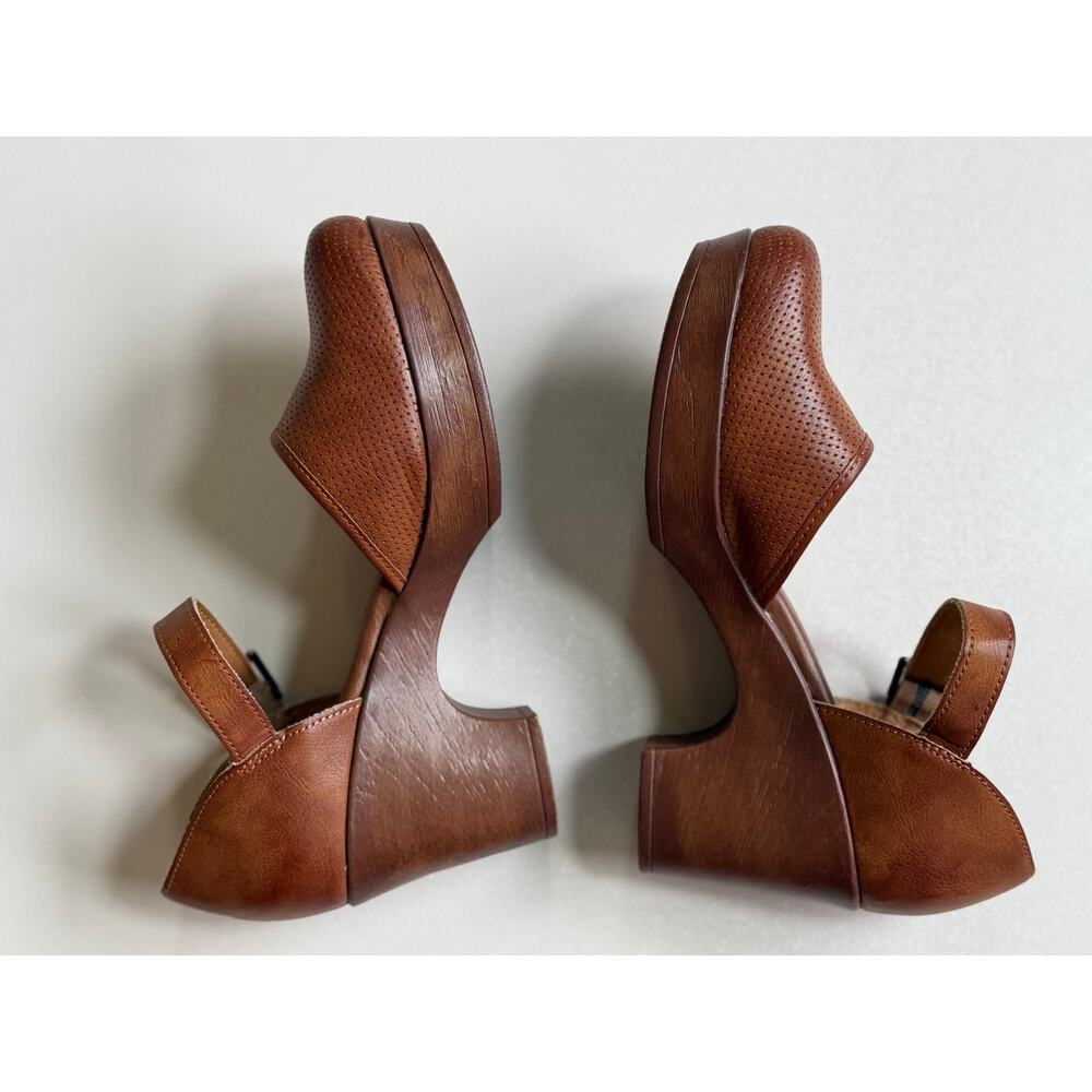 B.O.C Born Women's Tan Concept Gia Platform Clog Retro 1970s Shoes Size 8 - Picture 7 of 11